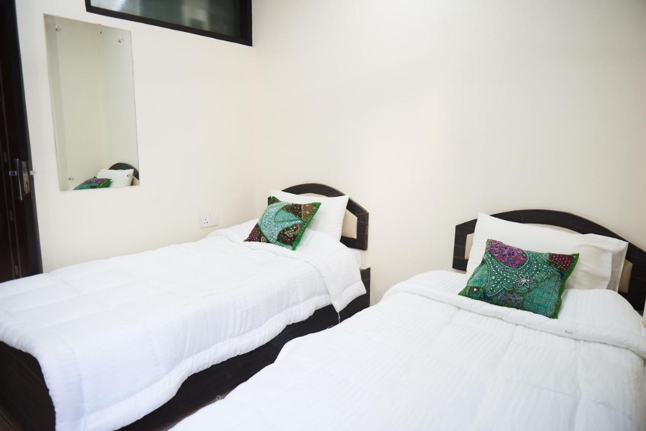 Himalayan Hostel New Delhi Eksteriør billede
